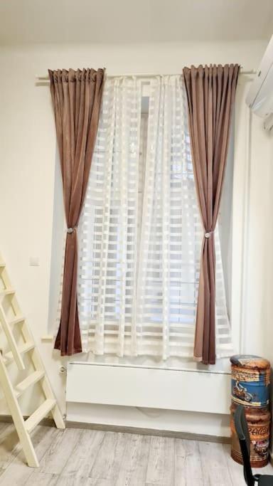 La Vida Loca Apartment Budapest Eksteriør bilde